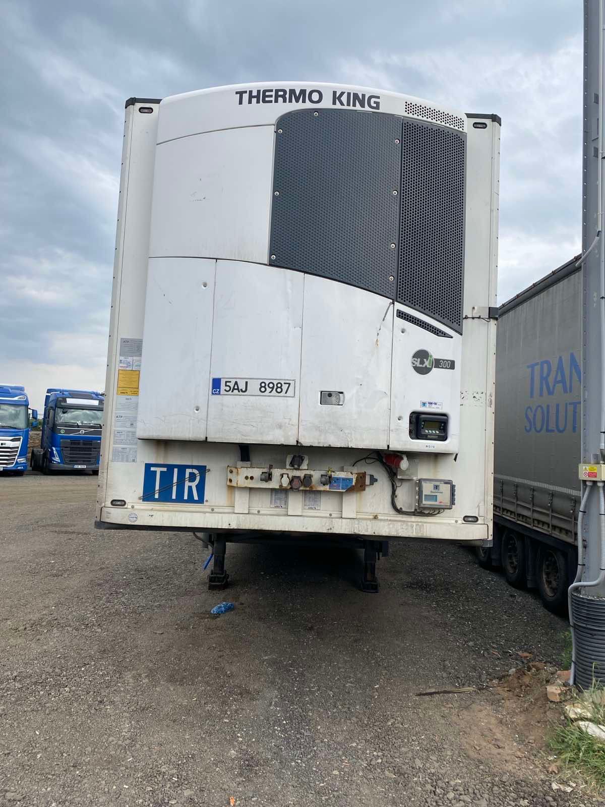 SCHMITZ CARGOBULL SKO 24 SLX 300